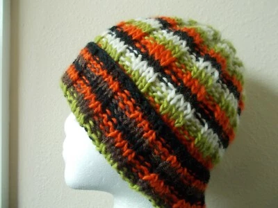 手工针织舒适保暖 100% 羊毛帽子, 条纹 橙色/绿色/白色/黑色 — 第 1/4 张图片