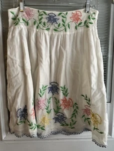 Sweetees Skirt White Colorful Floral Embroidery Soft Alone Cotton Blend Vtg Sz M - Picture 1 of 9