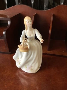 Francesca Art Figurine Of “April” - Picture 1 of 4