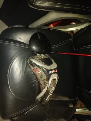 Used RH Titleist 915 D2 9.5* Driver - Image 1 of 4