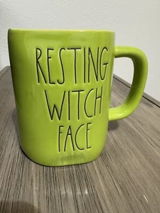 Rae Dunn RESTING WITCH FACE Artisan Collection Hellgrün Große Tasse. EUC - Bild 1 von 5