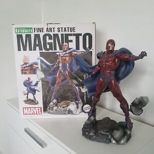 Kotobukiya Magneto statue
