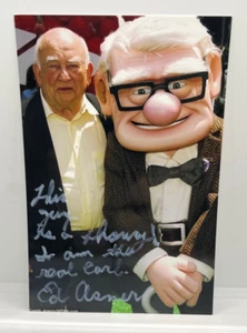 Foto 4x6 firmada por Ed Asner automática con inscripción Carl autógrafo firmado películas televisión - Imagen 1 de 1