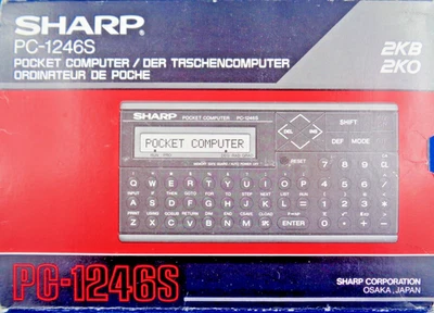 SHARP POCKET COMPUTER PC-1246S (+ ORIGINALVERPACKUNG, + HANDBUCH) ✅ GETESTET - Bild 1 von 4