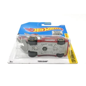 Hot Wheels 2017 Experimotors - Tooligan (Red) #197 - Picture 1 of 1