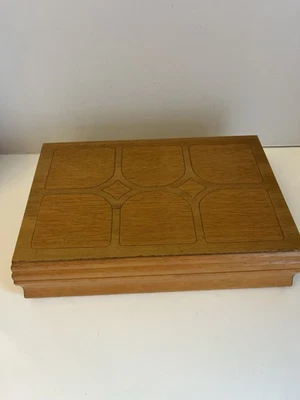 Mele Vintage Jewellery Box Gold Hooks Champagne Interior wooden exterior  - Image 1 of 4