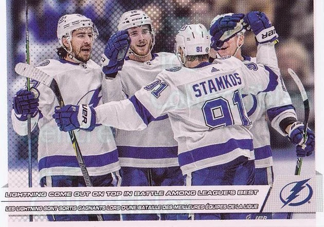 2022-23 Topps Stickers #444 Tampa Bay Lightning, Steven Stamkos, Ryan McDonagh - Image 1 of 1