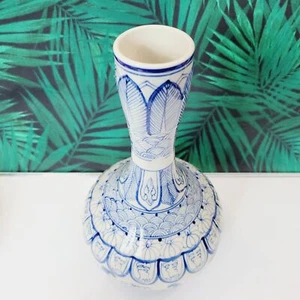 Vtg Early 20th Century Chinese Hand Painted Flower Leaf Porcelain Vase - Picture 1 of 9