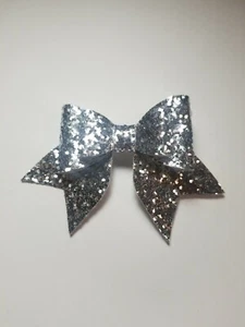 2" long cute silver glitter fabric gilrs bow alligator clip - Picture 1 of 4