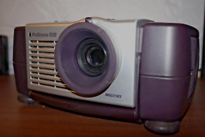Philips Proscreen 4100 LCD Projector SVGA 800 x 600 + Case + mouse - good bulb!
