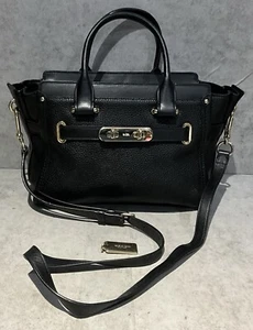 Coach Swagger Carryall Pebble Leather Tote Bag Turnlock Detail Black Satchel - Picture 1 of 18