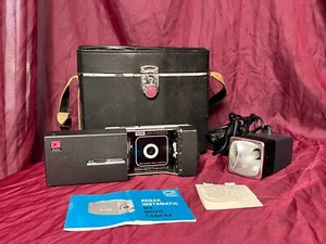 Kodak Instamatic M4 Movie Camera w/Movie Light, Filter Key, Manual & Camera Bag - Picture 1 of 13
