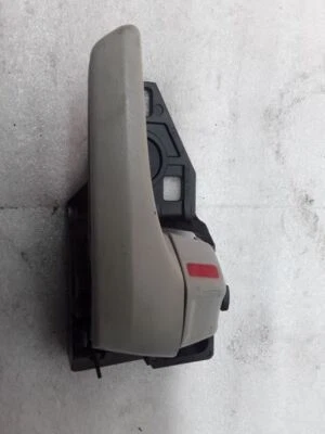 Manija interior puerta delantera pasajero derecho R/F gris 2012 Sienna S-346P Foto 1 de 4