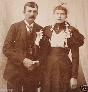 PHOTOGRAPH STUDIO CABINET CARD VICTORIAN WEDDING SPENCER IOWA BLACK DRESS - Picture 1 of 4