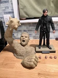 Hot Toys 1/6 Scale Custom Bully Maguire + Sideshow Exclusive Sandman Base - Bild 1 von 5