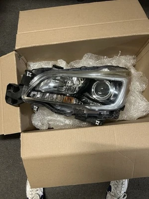 Фара головная для Subaru Legacy 2015–2017 годов выпуска - Изображение 1 из 3