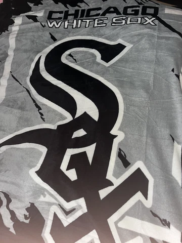 MLB Chicago White Sox Micro Throw Blanket Cover
