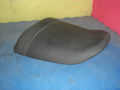 Asiento trasero pasajero Bandit GSF400 GSF 400 OEM GENUINO Suzuki Foto 1 de 4