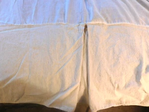 TWIN SIZE 95% COTTON, 5% LINEN, BED SKIRT, 14" DROP. - Picture 1 of 3