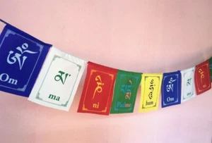 KLPF02- OM Mani Padme Hung Prayer Flag of Compassion from Boudhanath NEPAL - Picture 1 of 2