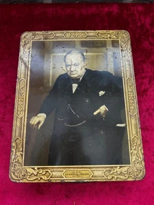 Vintage Huntley & Palmer's tin - Winston Churchill - Foto 1 di 3