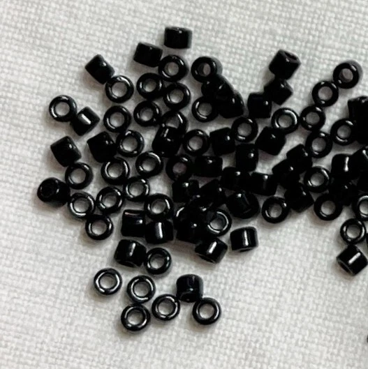 Cuentas de semillas Delica negras 11/0 50 g Miyuki Foto 1 de 1