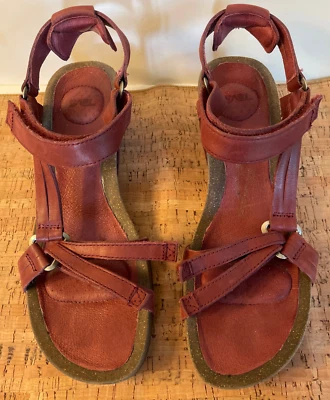 Teva Ysidro Dark Red Leather Wedge Adjustable Cork Sandals Women Sz 8 M - Image 1 of 4