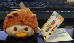 Donald Holiday Christmas Mini Tsum Plush Disney Store Japan 2016 New with Tags - Picture 1 of 2