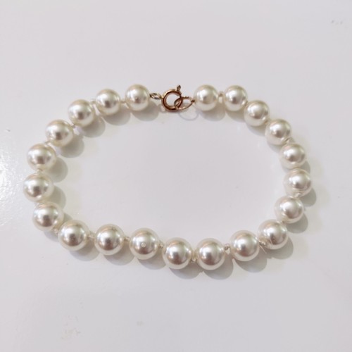 OFF WHITE Bracciale metallo tono oro perle finte annodate a mano panna bianco sporco vintage classico