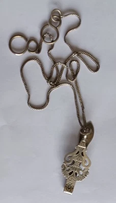 ancienne Chatelaine en argent poinçon tête de Minerve - Photo 1/4