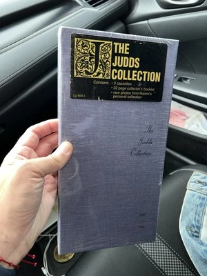 The Judds Collection (3 CD Box Set BMG 1983 to 1990, 44 Tracks) Rare Fact sealed - Image 1 of 4