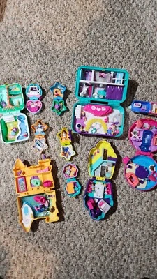 Lote misto de jogos Polly Pocket World com muitos bonecos e peças 2018 2019 - Imagem 1 de 4