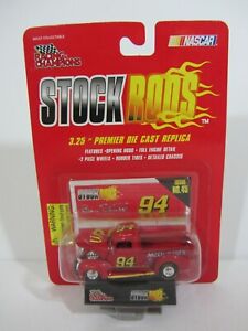 Racing Champions  -  Bill Elliott  #94 McDonalds Truck  NOC 1:64  (0921)  06700