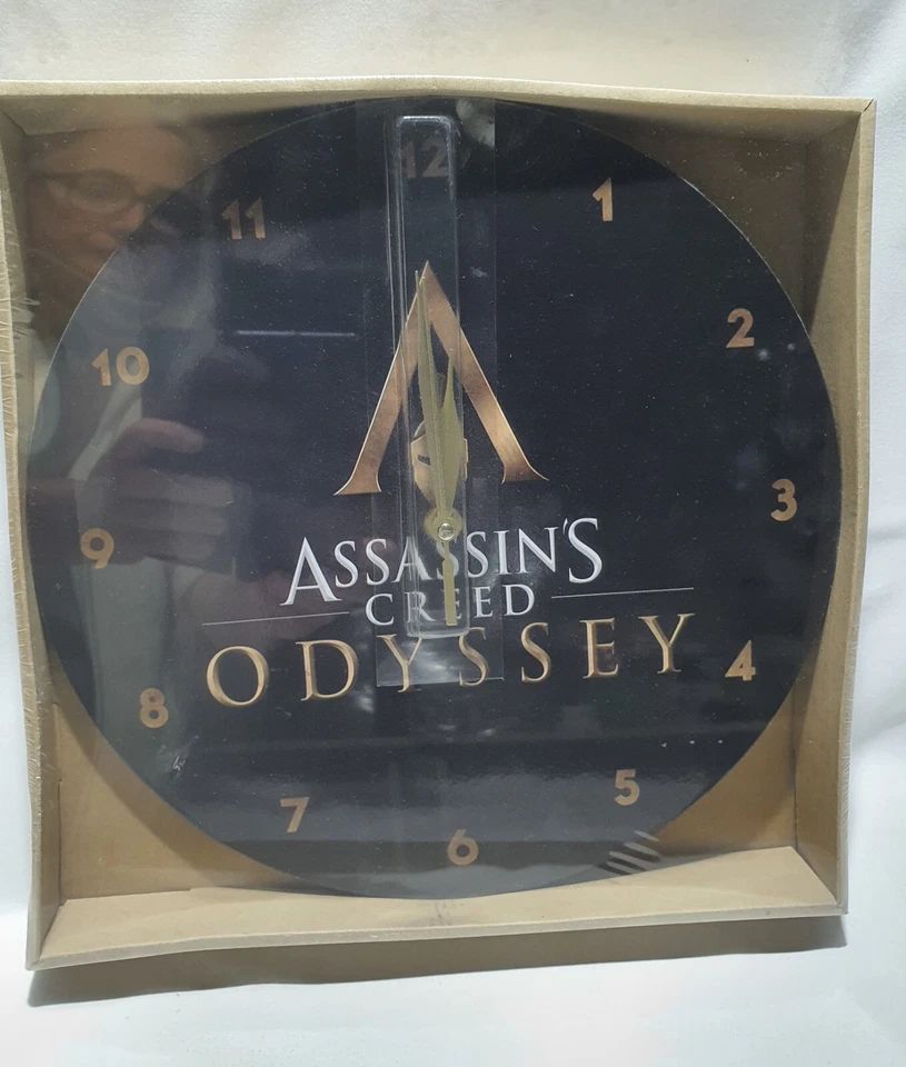 Horloge murale Assassin's Creed Odyssey 29 cms Ubisoft marchandise officielle neuve - Photo 1/1