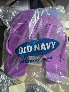 Old Navy Flip Flops - Picture 1 of 1