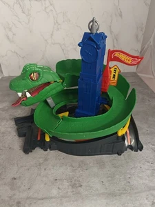 Hot Wheels City Play Set Cobra Crush 2017 Mattel Incomplete - Picture 1 of 9