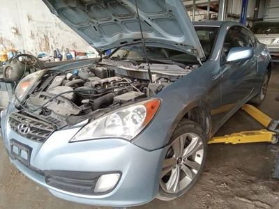 2010 Hyundai Genesis Automatic Transmission OEM 94K Miles - LKQ401061272 - Image 1 of 3