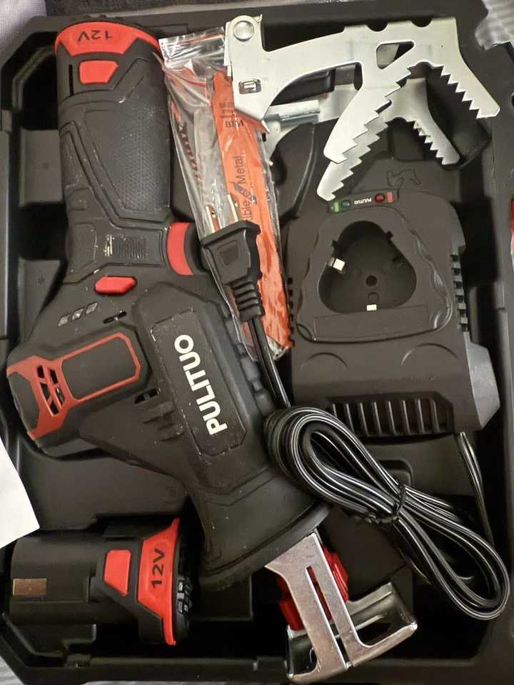 Kit de Sierra Recíproca Inalámbrica PULITUO 12V con Hojas y Cargador Foto 1 de 1
