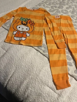 Pijamas femininos Hello Kitty Halloween, dois Paris, tamanho 4 - Imagem 1 de 4