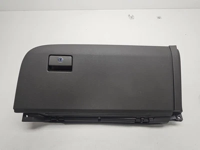 2015-2020 TOYOTA SIENNA DASH DASHBOARD LOWER GLOVE BOX STORAGE COMPARTMENT OEM Foto 1 de 4