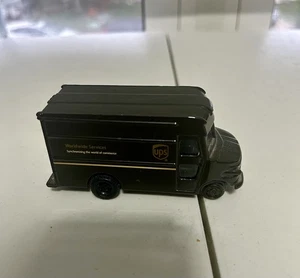 UPS exklusiver Druckguss Metall Lieferwagen Van 2015 INDesigns Global 4" braun - Bild 1 von 5