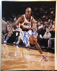 Trail Blazers #1 Jarrett Jack Autographed Rookie 8x10 Color Action Photo - Picture 1 of 1