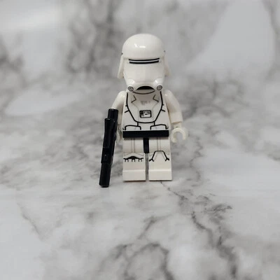 Lego First Order Snowtrooper Minifigure Star Wars 75126 - Image 1 of 2