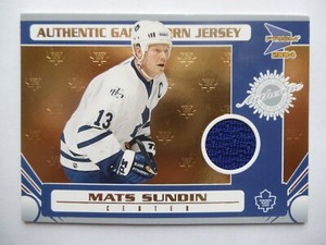 2003-04 Pacific Prism Mats Sundin Jersey-#145-Toronto Maple Leafs