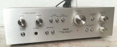 amplificatore vintage Akai AM-2200 - Immagine 1 di 4