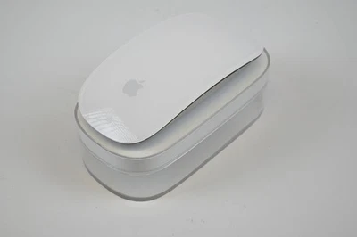 Apple Magic Mouse 1.Gen - Bluetooth/Laser-Tracking/kabellos - A1296 - (MB829Z/A) - Bild 1 von 4