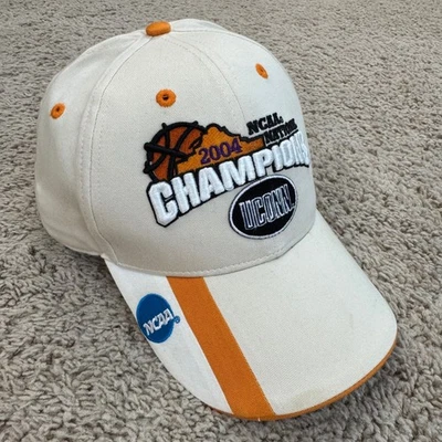 Vtg UConn Huskies NCAA National Champions Hat 2004 Final Four New Era Beige Cap - Image 1 of 4