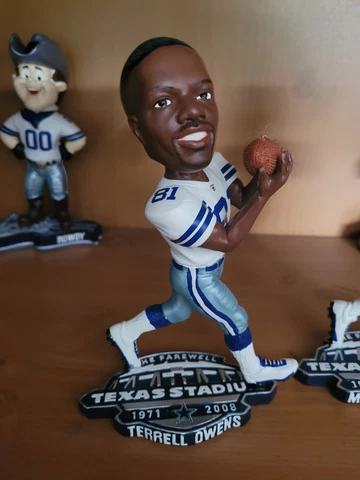 Terrell Owens DALLAS COWBOYS LEGENDS of the FIELD Texas Stadium base #'d 2008 Cover