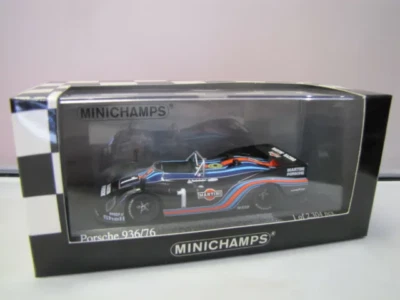 Minichamps 1:43 Porsche 936/76 Martini Nurburgring 300Km 1976 #1 Model car - Image 1 of 4