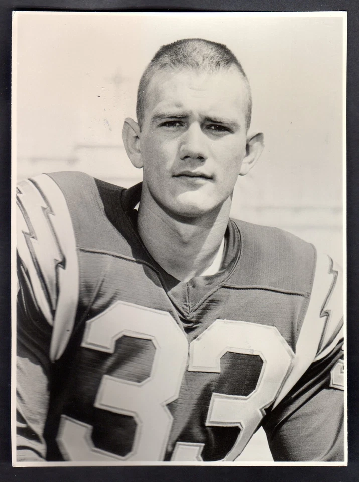 1962 Tom Minter  CHARGERS UNSIGNED  4-5/8 x 6-1/2  ORIGINAL STAFF PRESS PHOTO #1 - Image 1 of 1
